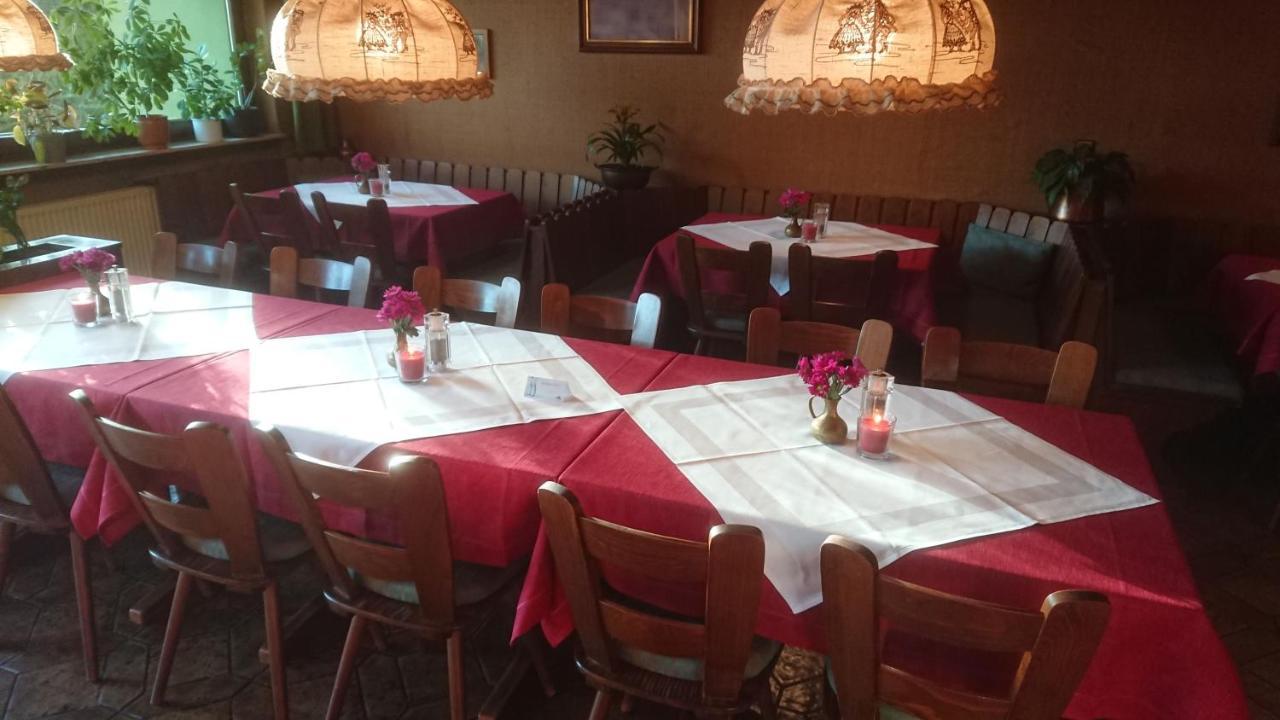 Hotel Landgasthof Fromm Untergruppenbach Bagian luar foto